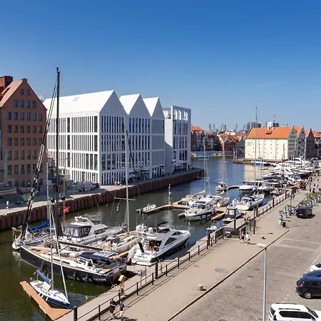 Appartement Marina Centre By Bookinghost