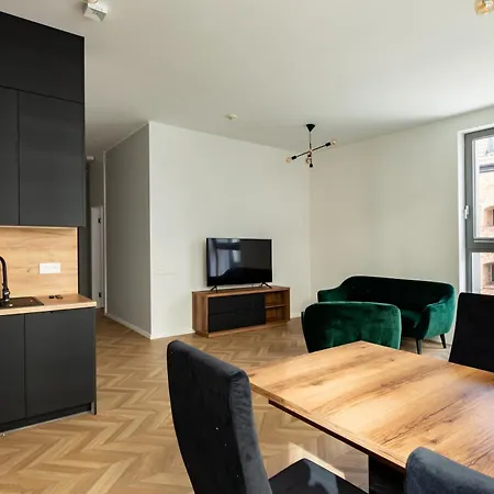 Marina Centre By Bookinghost Gdańsk