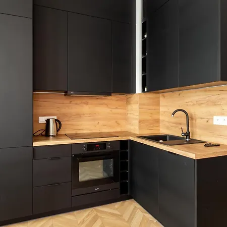 Marina Centre By Bookinghost Apartment